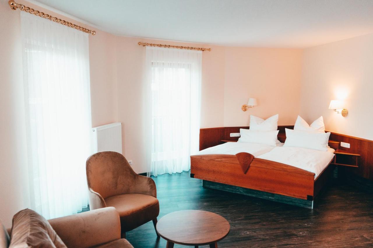 Hotel Loroesch Bad Orb Exterior foto